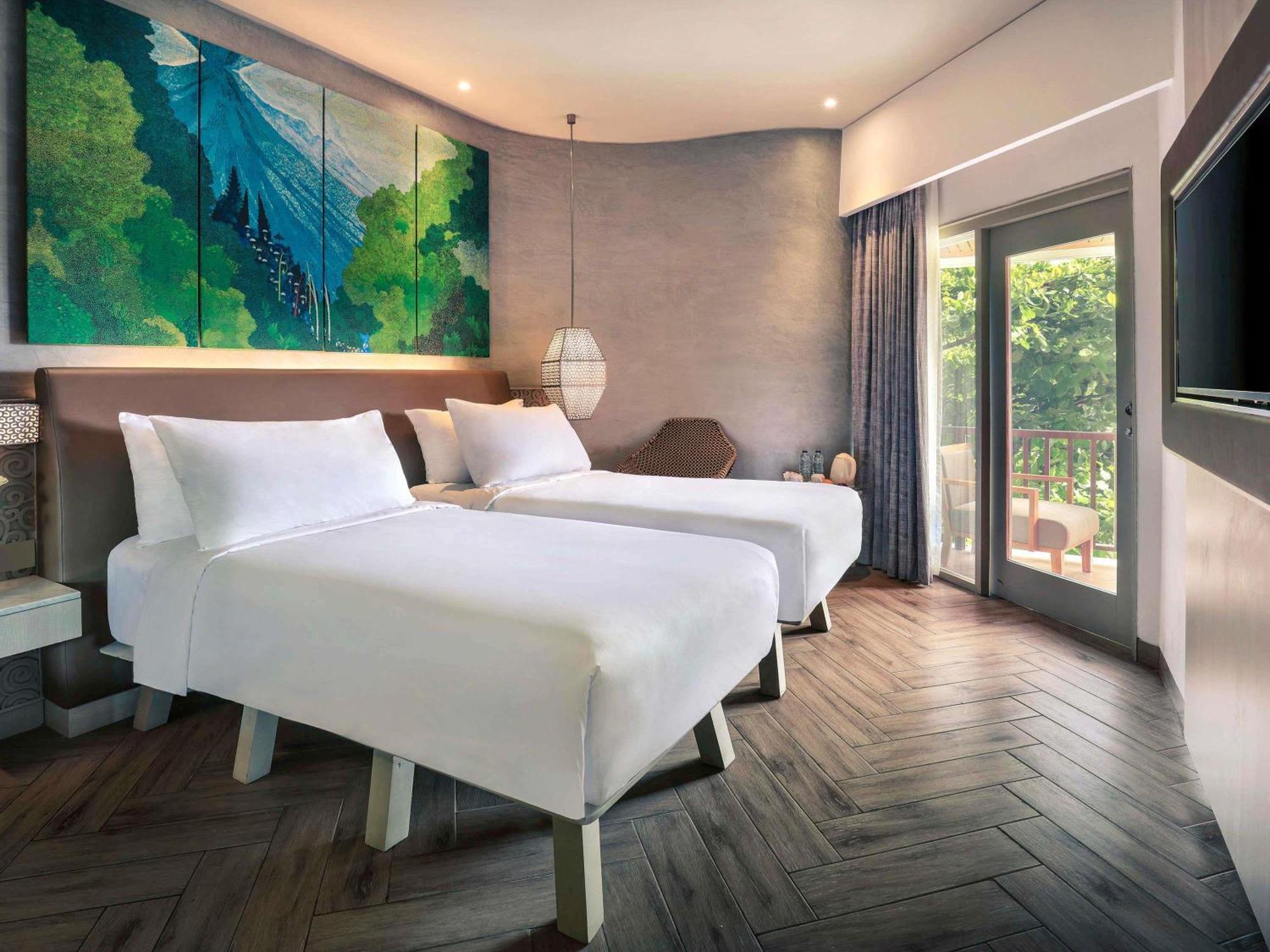 Deluxe Tweepersoonskamer met 2 Aparte Bedden en Balkon - Gratis Voordeel