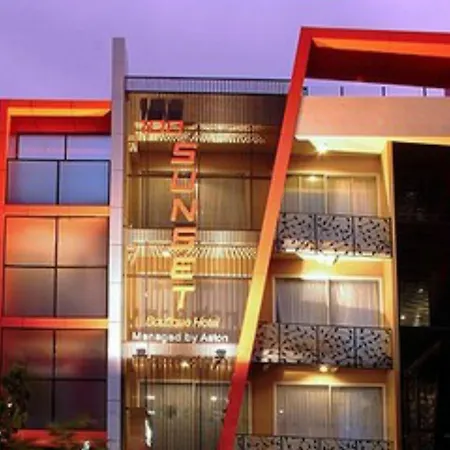 100 Sunset Kuta Hotel & Ballroom-3
