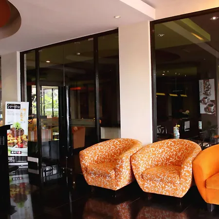100 Sunset Kuta Hotel & Ballroom-2